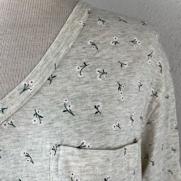 Vintage Kathryn V-Neck Floral Pajama Top Size M EUC - Picture 3 of 7